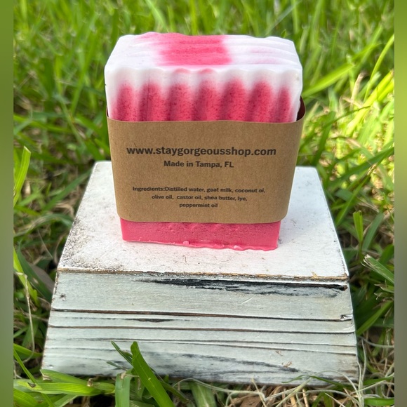 Handcrafted Peppermint Goat’s Milk Soap - Picture 4 of 9